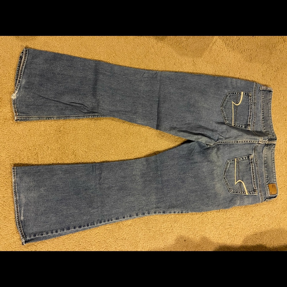 14 Artist American Eagle Jeans.